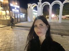 Elena ✨